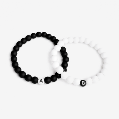 SET: Matte Partnerarmbänder mit Initiale