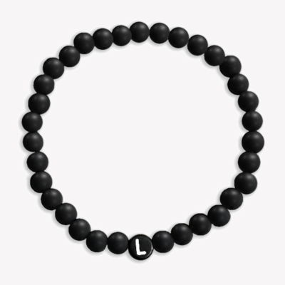Mattschwarzes Onyx-Armband mit Initiale